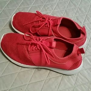 Nike juvenile Sz 9 - make offer